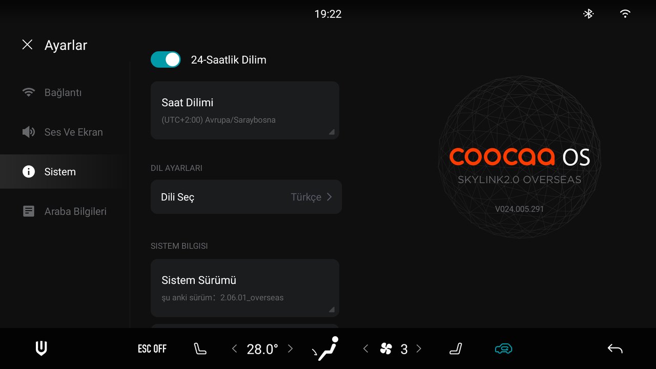 Sistem sayfası. Sistem Sürümü solda, Coocaa OS logosu sağda (sonraki adımda bu logoya dokunacaksınız).
